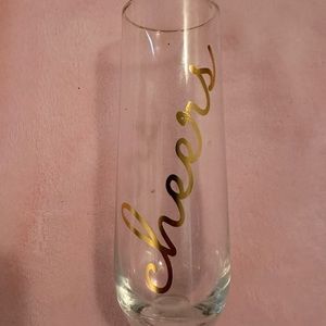 i have 2 brand new champange glasses!